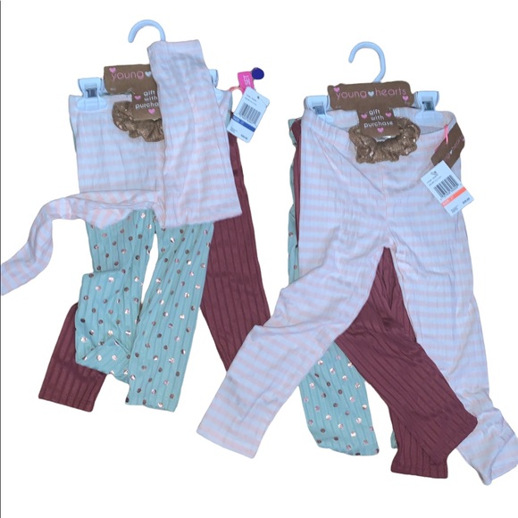 3 pair of leggings with a hair tie - Picture 3 of 5